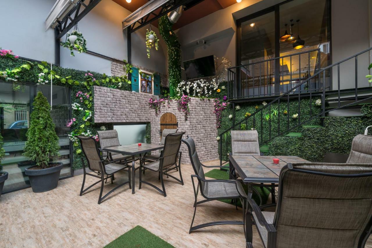 Veranova Hotel Tiflis Exterior foto